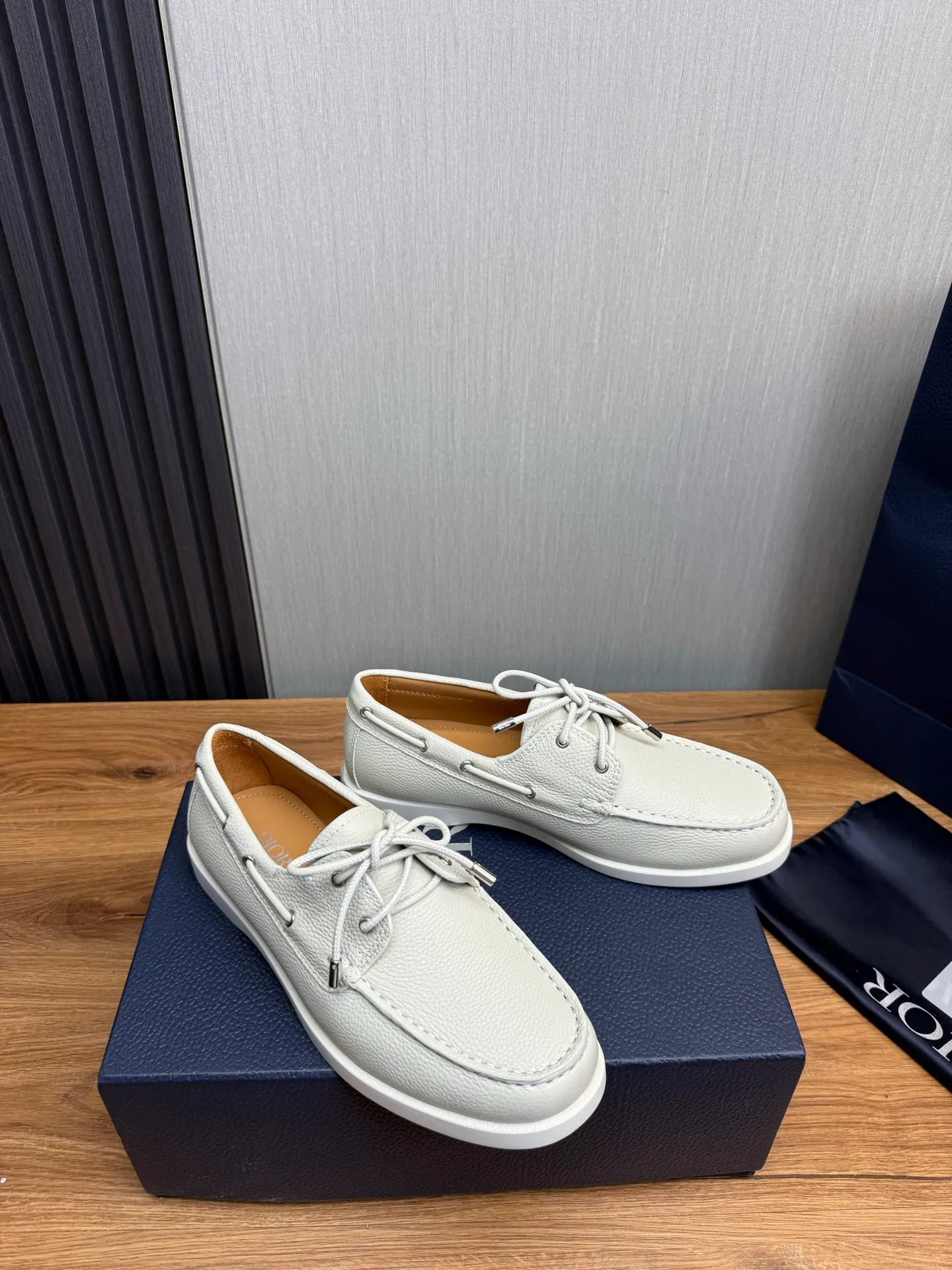 Men's shoes 💰560💰 [Dior] Men's official website na hot sale 🔥Imported cowhide + cowhide lining. Original rubber wear-resistant outsole. High quality shipment ⬆️Code number 38-44, (45 customized)